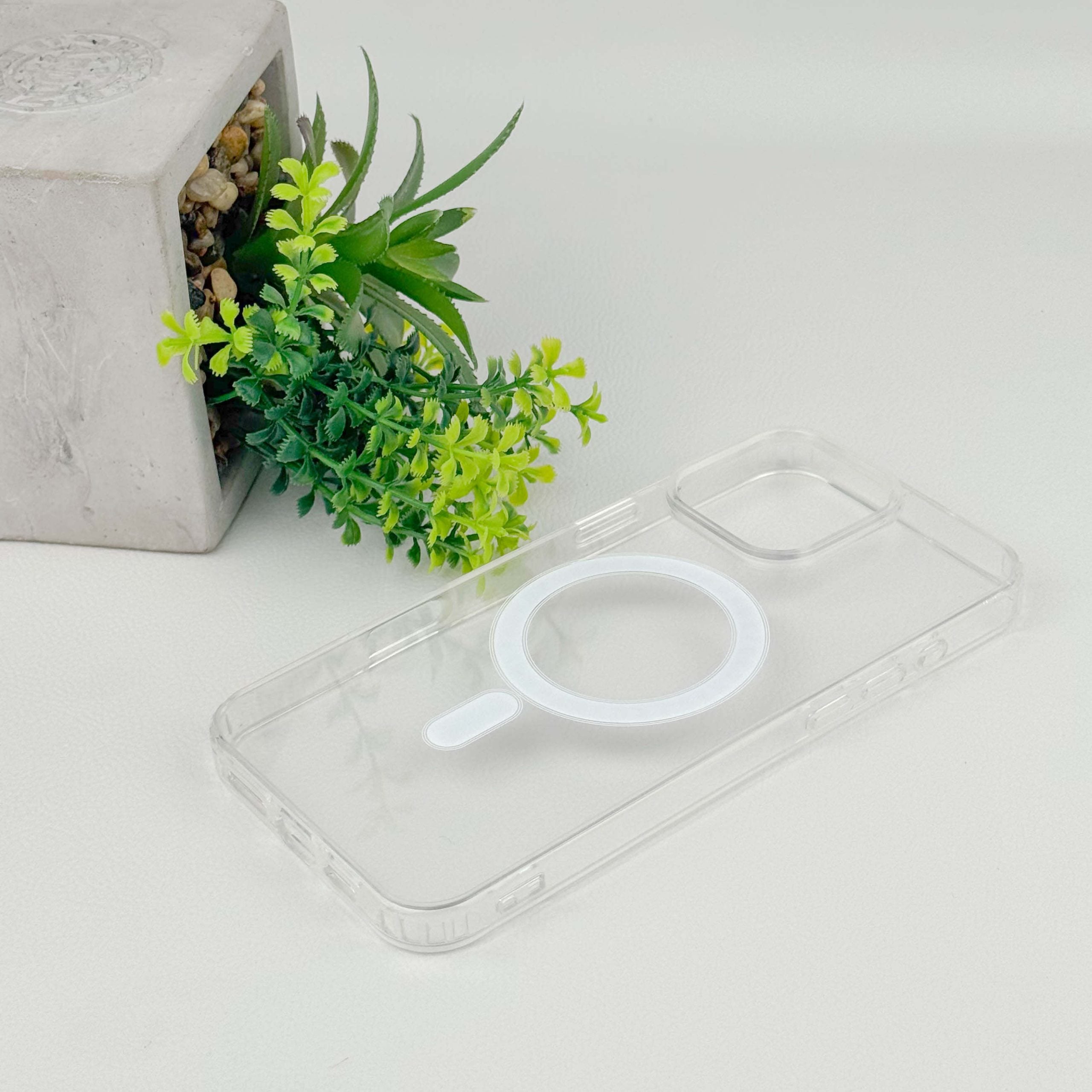 Estuche para iPhone 16 Pro Max - Transparente Magnético