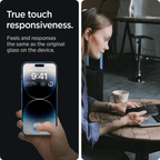 Vidrio Templado para iPhone 14 Pro - Spigen GLAS.tR EZ Fit Privacy (Pack de 2)