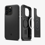 Estuche para iPhone 15 Pro Max - Spigen Mag Armor MagFit - Matte Black